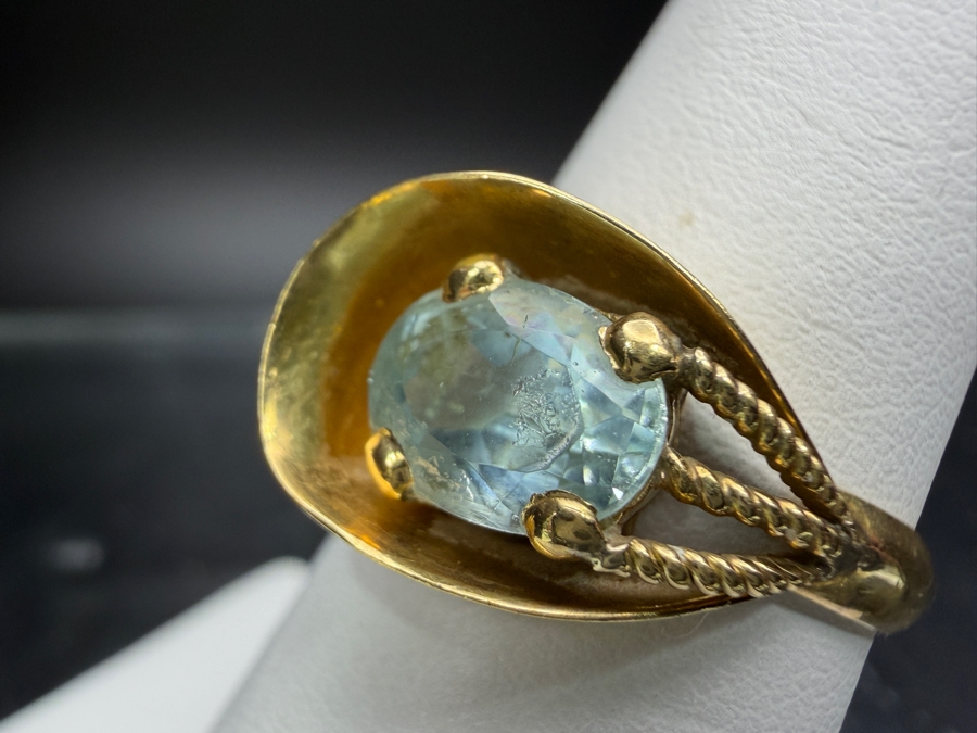 16.6k Gold Oval Sky Blue Topaz 7.5 x 5.7mm Ring Size 6.25 3.2g Retails $1,400 [Photo 3]
