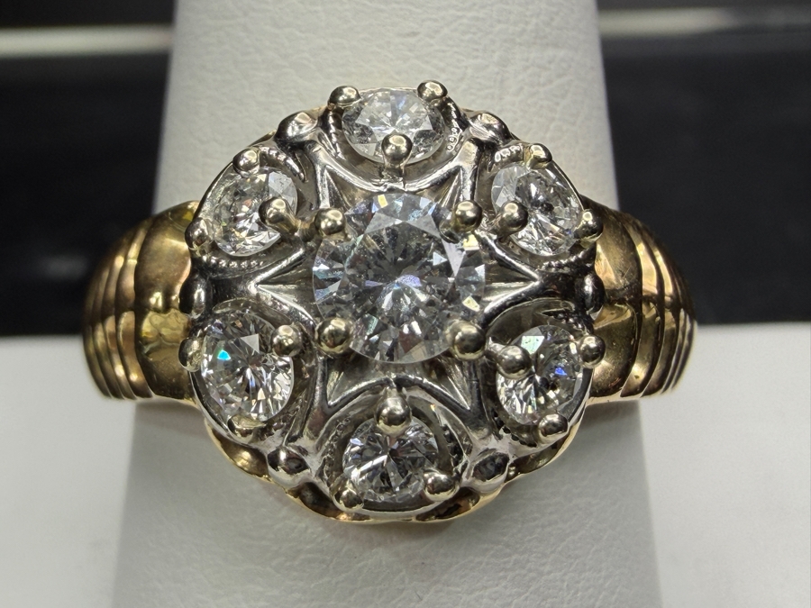 14k Gold Diamond Ring With 4.5mm Round Brilliant Cut Center Diamond Est. .40ct Surrounded By (6) 3mm Round Brilliant Cut Diamonds Est. .60cttw (Total Of 1.0cttw) Size 10.25 8.2g Retails $4,800 [Photo 2]