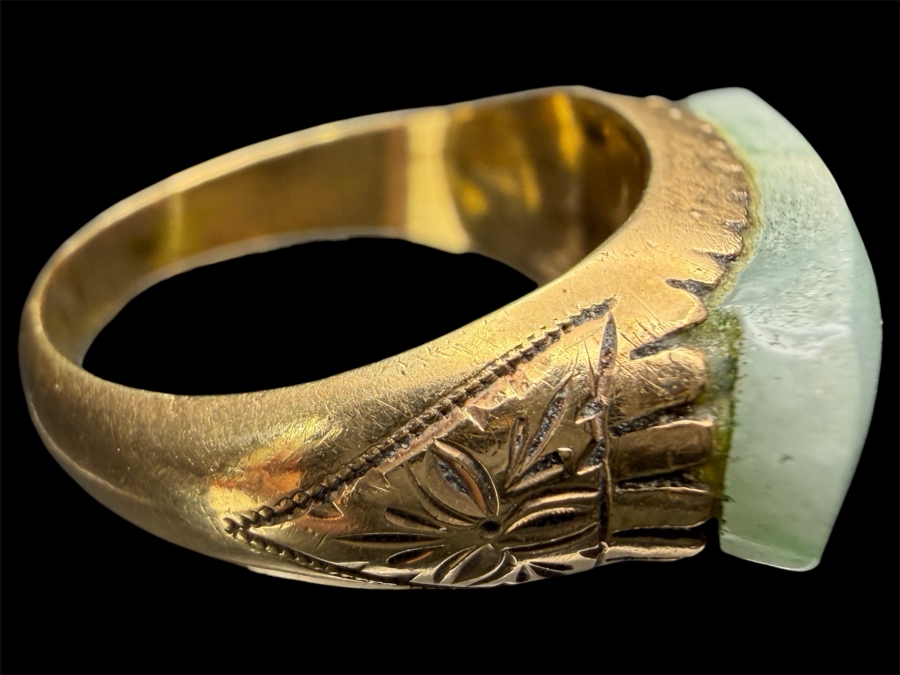 18k Gold Jadeite Ring Size 9 4.1g Retails $2,000 [Photo 2]