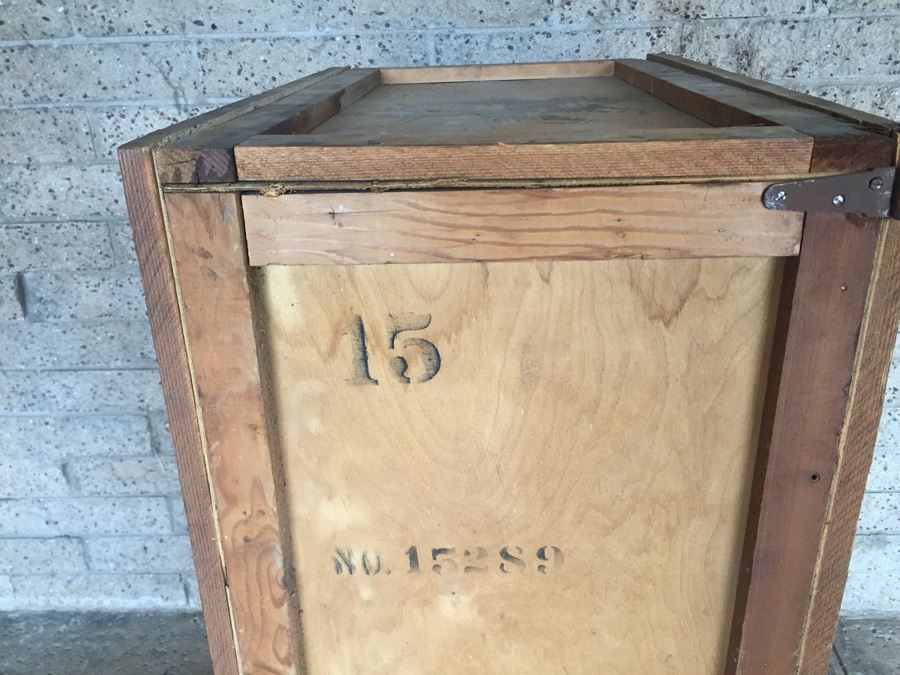 Large Vintage Brunswick Radio Corporation Shipping Crate - Convert To Cabinet - Great Prop - RARE [Photo 12]