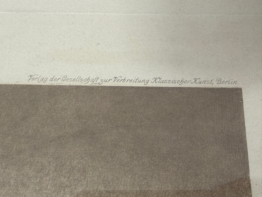 Antique 1909 Print Of 'Mona Lisa' By Leonardo Da Vinci Published In Berlin, Germany By Verlag Der Gesellschaft Zur Verbreitung Klassischer Kunst (Publisher Of The Society For The Distribution Of Classical Art) No. 171 14.5 X 22 Framed 25 X 35 [Photo 19]