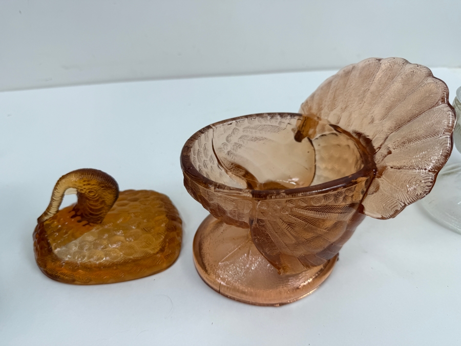 Just Added - Pair Of LE Smith Glass Turkey Candy Dishes 6.5'W X 7'H [Photo 5]