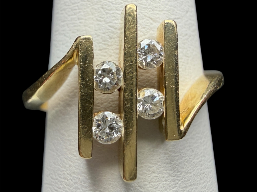 14k Gold Diamond Ring Set With (4) 2mm Round Brilliant Diamonds Est. 0.1cttw Size 5.25 2.9g Retails $1,400