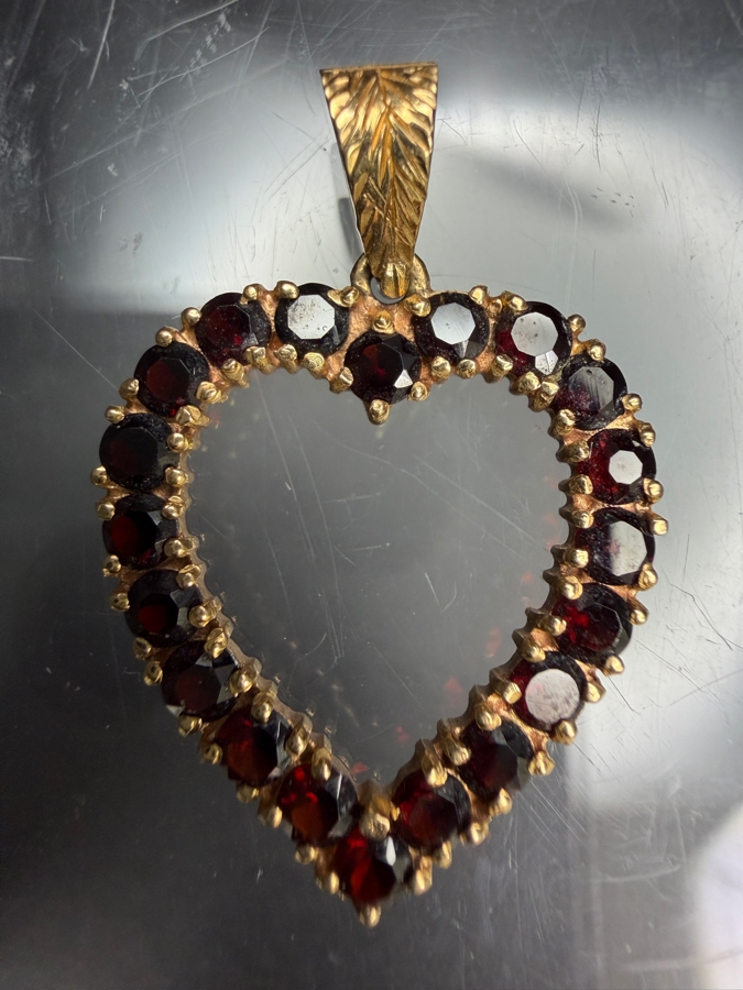 14k Gold Italian Heart Shape Pendant Accented With (20) 2.2mm Round Garnets 2.9g [Photo 2]