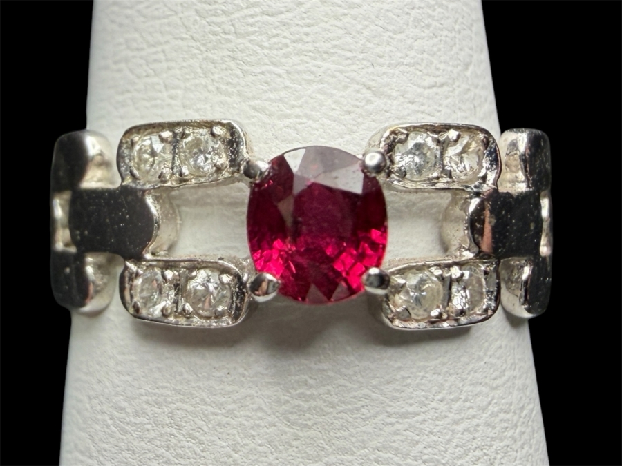 18k Gold Ruby/Diamond Ring With 4x3.5mm 'Roval' Ruby And (8) 1mm Round Diamonds Size 4.75 2.4g Retails $1,500
