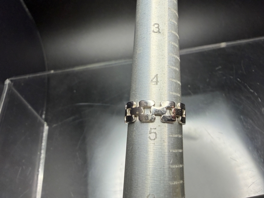 18k Gold Ruby/Diamond Ring With 4x3.5mm 'Roval' Ruby And (8) 1mm Round Diamonds Size 4.75 2.4g Retails $1,500 [Photo 6]