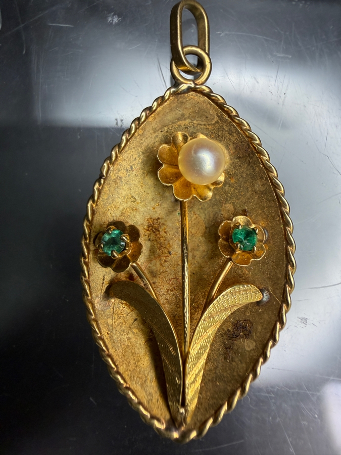 18k Gold Pendant With (2) 1.8mm Round Emeralds And (1) 4mm Cultured Pearl 1.5'L 3.3g Retails $1,800 [Photo 2]