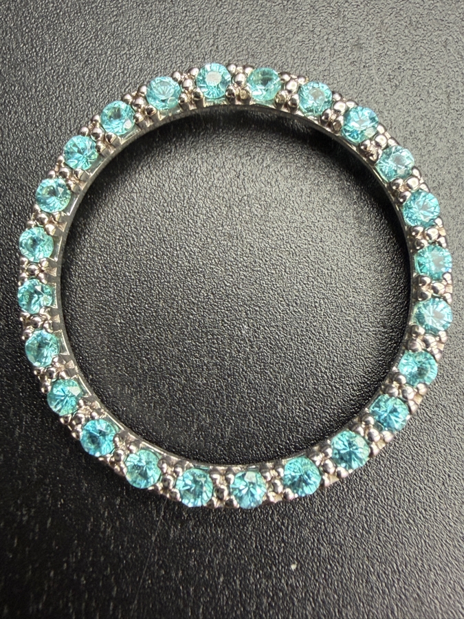 18k Gold Pendant Set With Blue Stones 1'W 3.5g Retails $1,800 [Photo 2]