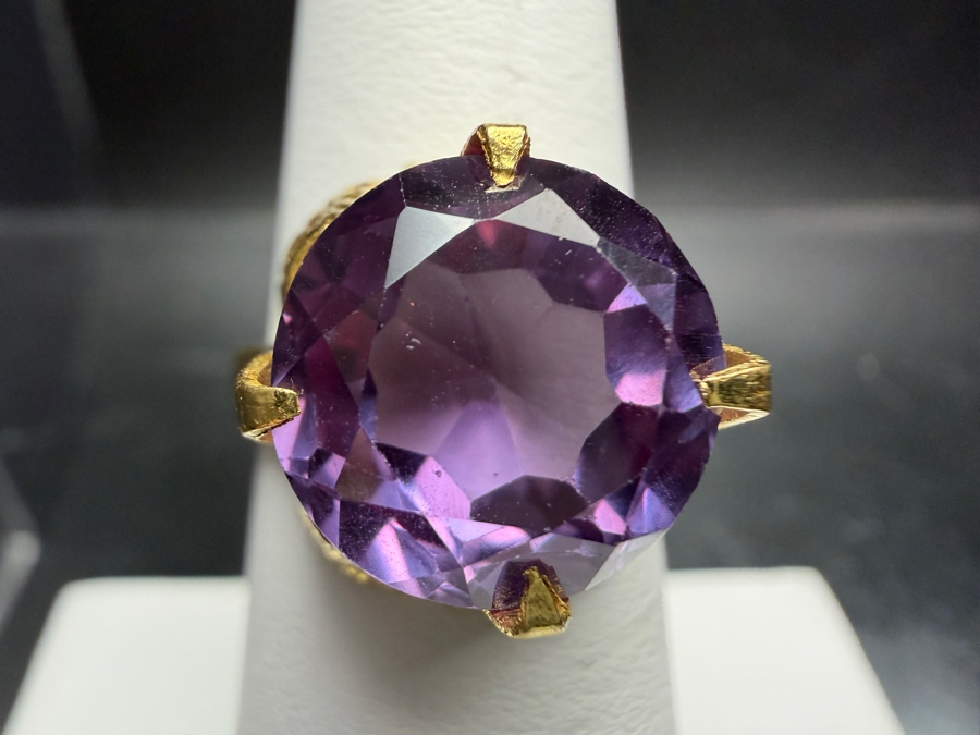 18k Gold Ring Set With A 12mm Round Synthetic Color Change Corundum Size 6 6.8g Retails $3,000 [Photo 4]