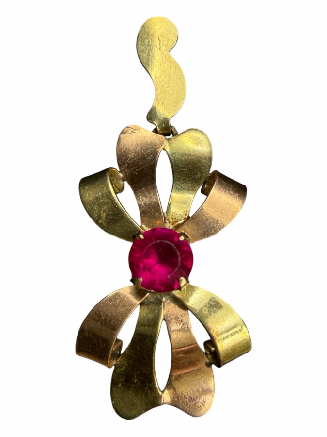 14k Gold Pendant With Red Stone 1 3/8'L 1.5g