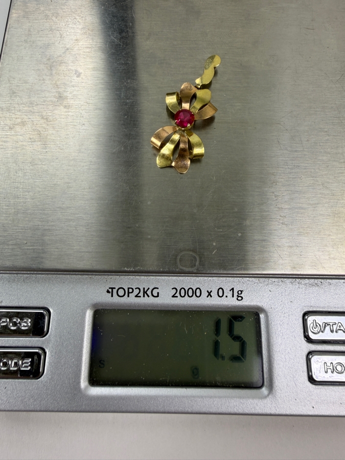 14k Gold Pendant With Red Stone 1 3/8'L 1.5g [Photo 7]