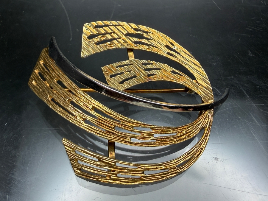 14k Gold Germany Brooch Pin 1.5'W 5.2g [$467 Gold Melt Value] [Photo 2]