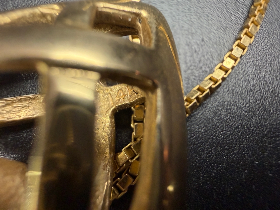 14k Gold Heart Pendant With 14k Gold 18' Chain Necklace 11.2g [Current Gold Melt Value Is $1,006] [Photo 5]