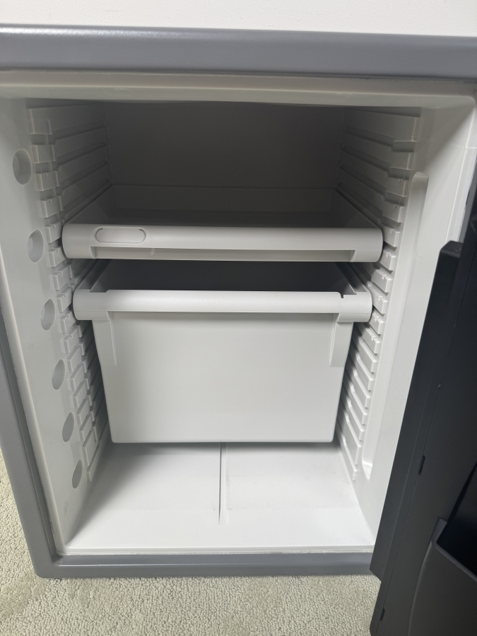 Just Added - SentrySafe Digital Fire And Water Safe With Electronic Keypad Lock (Hardware And Code Included - No Override Key) 18.5'W X 17'D X 24'H [Photo 4]