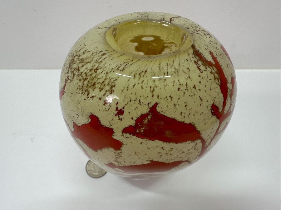 Just Added - Kosta Boda Papi Vase by Olle Brozén from the Floating Flowers Series 6'H [Photo 3]