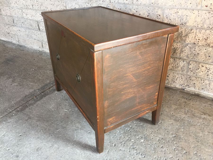 Mid-Century Vinyl Record Storage Cabinet [Photo 4]