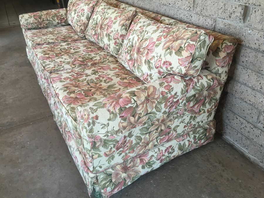Shabby Chic Style Floral Pattern Sofa With Casters [Photo 7]
