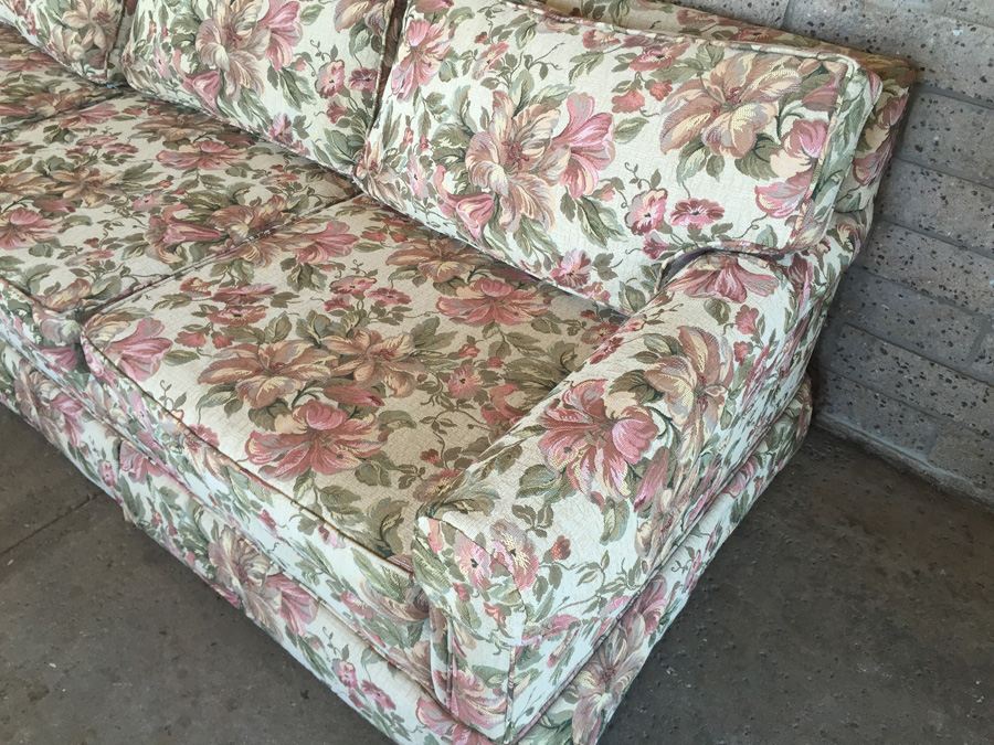 Shabby Chic Style Floral Pattern Sofa With Casters [Photo 6]