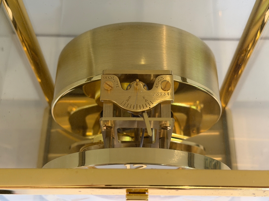 Working Vintage Jaeger-LeCoultre Atmos Perpetual Motion Mantel Clock, Gilt Brass And Glass Case, Swiss 15-Jewel Caliber 528 Movement, Mid-Century Luxury Timepiece, Circa 1960s-1970s 8.5'W X 6.5'D X 9.5'H [Photo 9]