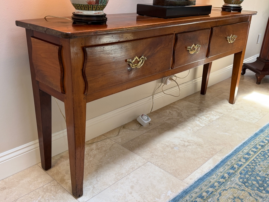 Antique Georgian Style Three-Drawer Wooden Sideboard Server Console Table With Brass Bail Pulls And Tapered Legs 68W X 14.5D X 30H


 [Photo 5]