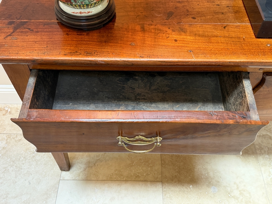 Antique Georgian Style Three-Drawer Wooden Sideboard Server Console Table With Brass Bail Pulls And Tapered Legs 68W X 14.5D X 30H


 [Photo 7]