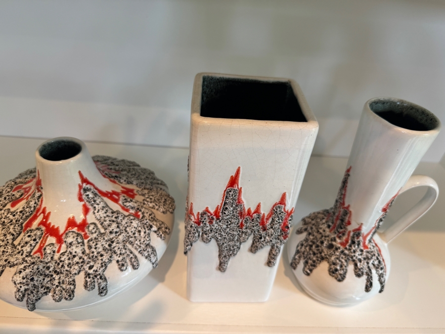 (3) Vintage Fohr Keramik West German Fat Lava Ceramic Vases In White With Textured Red And Grey Glaze [Photo 4]