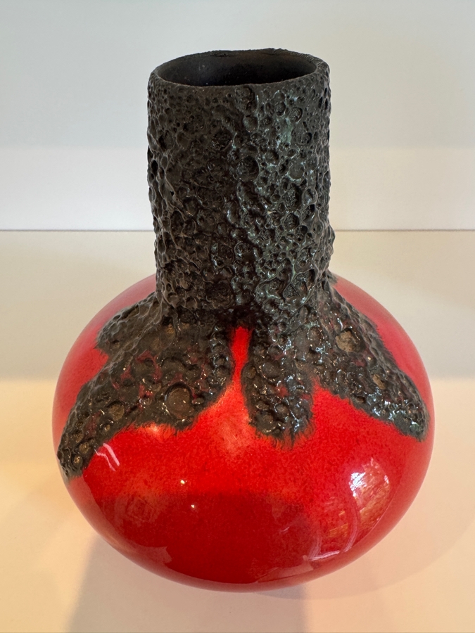 Vintage Roth Keramik Red And Black Fat Lava West German Art Pottery Vase 17'H


 [Photo 3]