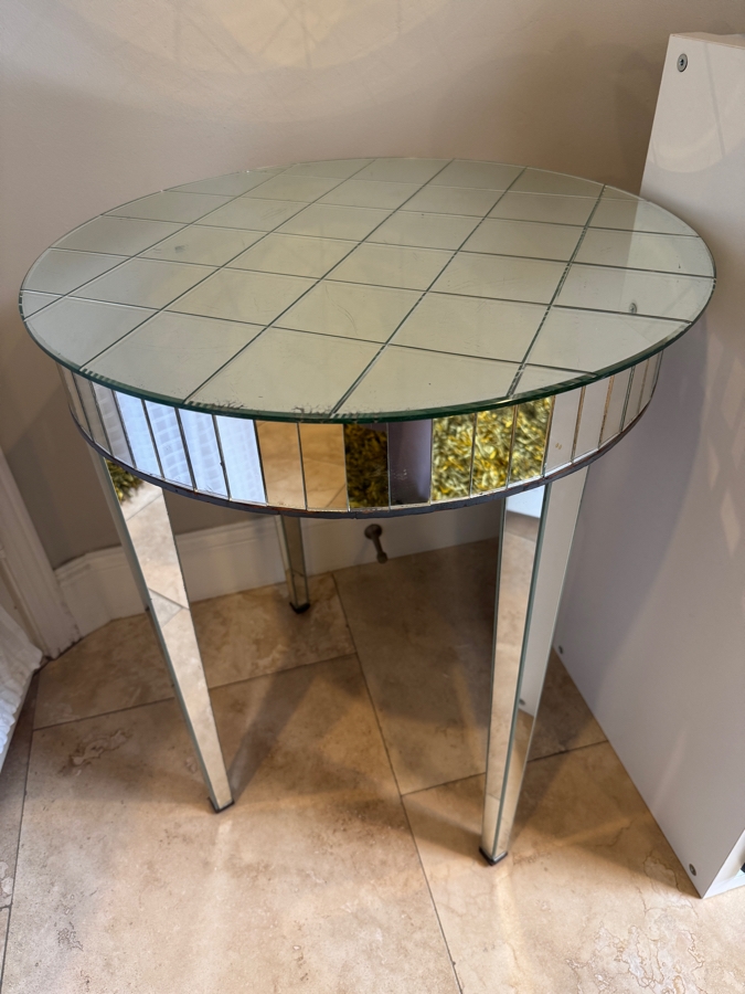 Antique Period Art Deco Round Mirrored Table 21'W X 25'H