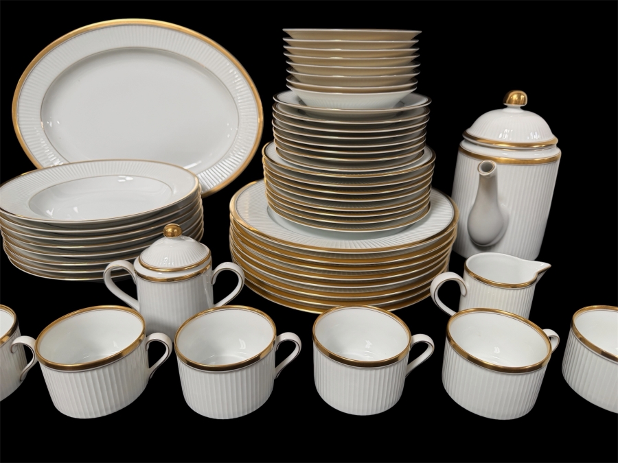Fitz And Floyd 'Classique d'Or' China Service