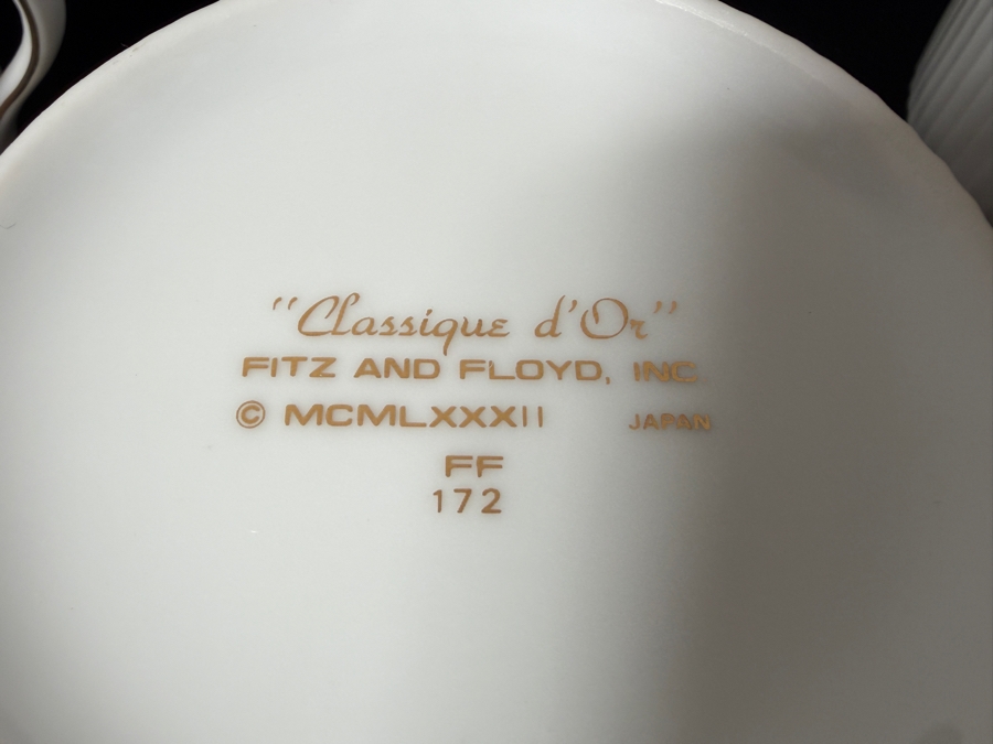 Fitz And Floyd 'Classique d'Or' China Service [Photo 8]
