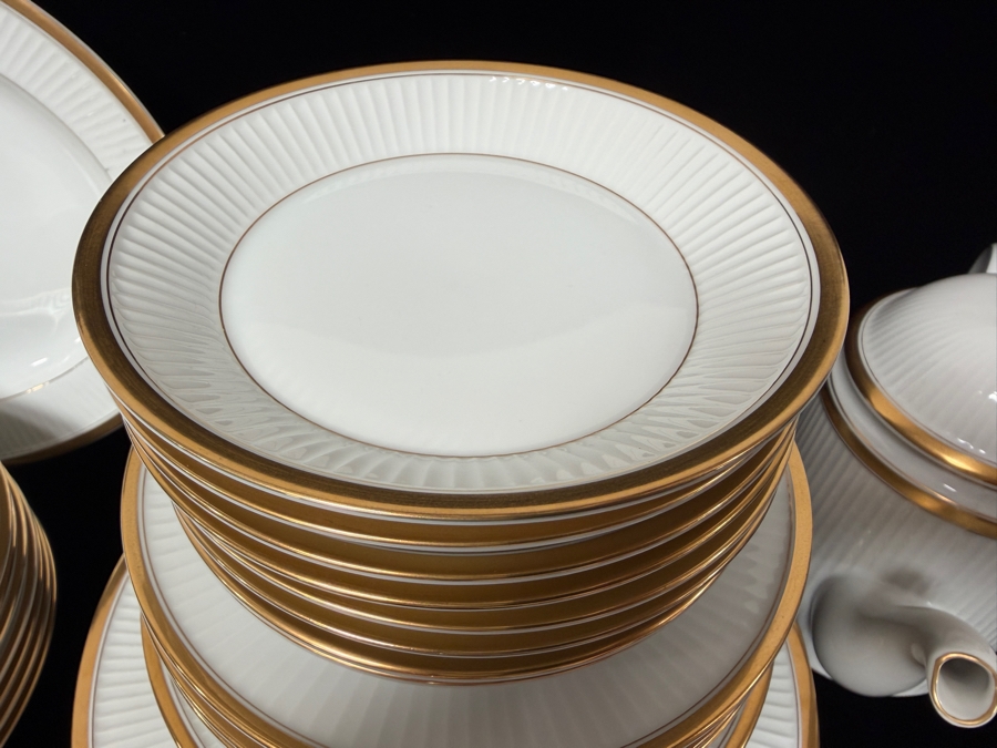 Fitz And Floyd 'Classique d'Or' China Service [Photo 4]