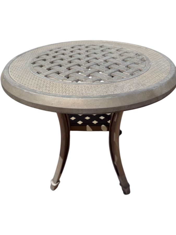 Round Cast Aluminum Outdoor Patio Side Table With Decorative Basket-Weave Top And Curved Legs 20'W X 19'H [Photo 2]