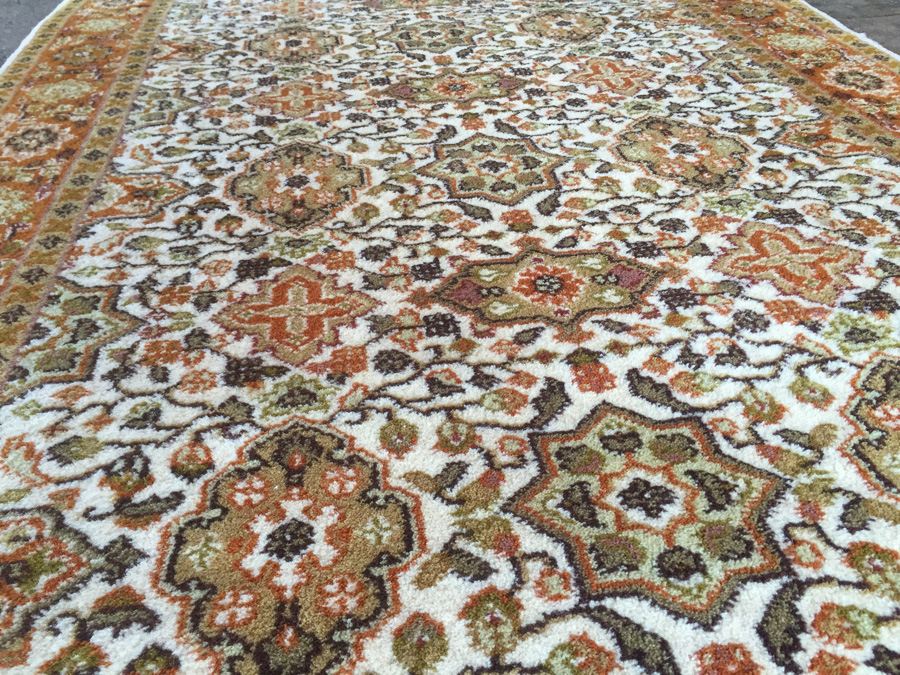 Hand Wooven Oriental Indian Wool Rug - 5' x 3' - Browns [Photo 7]