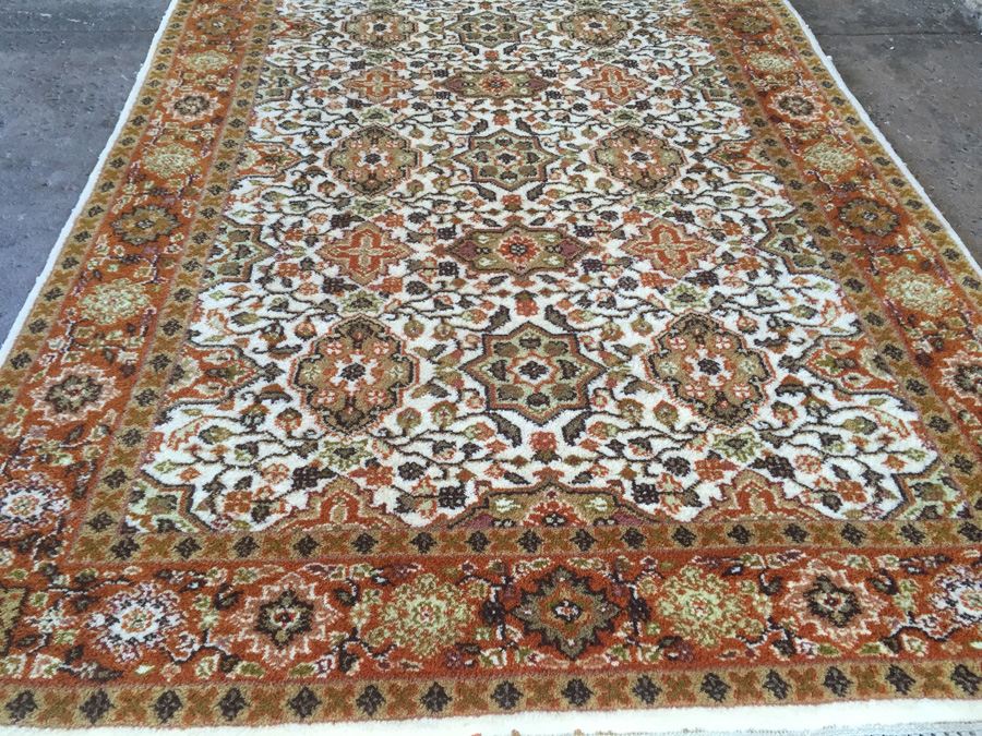 Hand Wooven Oriental Indian Wool Rug - 5' x 3' - Browns [Photo 2]