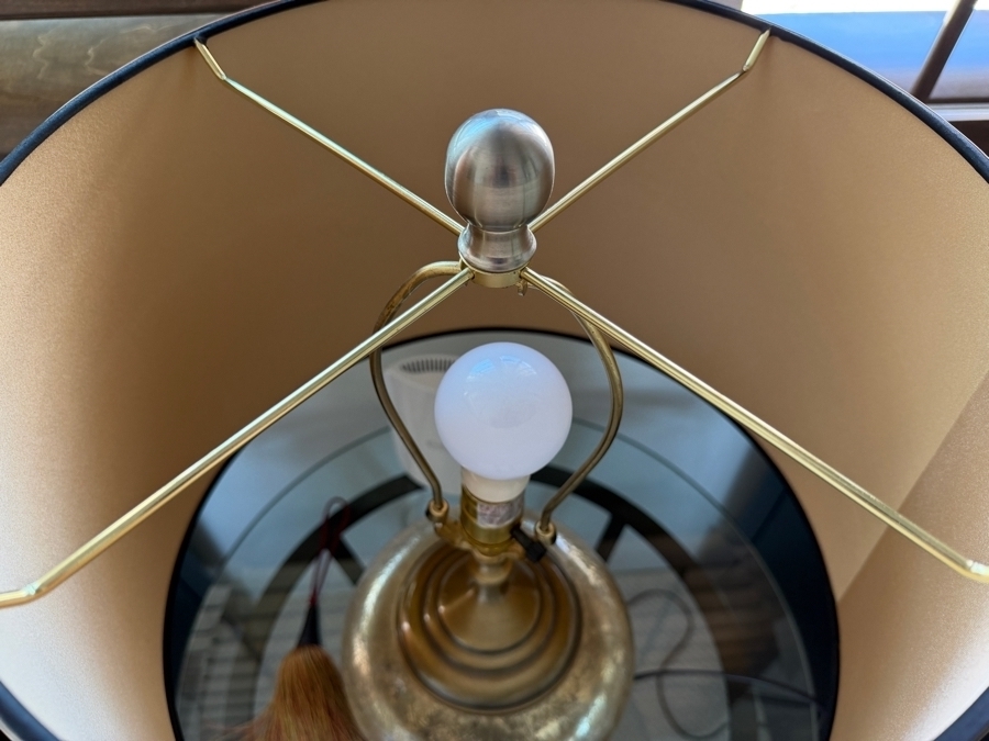 Vintage Hollywood Regency-Style Brass Urn Lamp With Round Wrought Iron and Glass End Table (24'W X 24'H) [Photo 5]