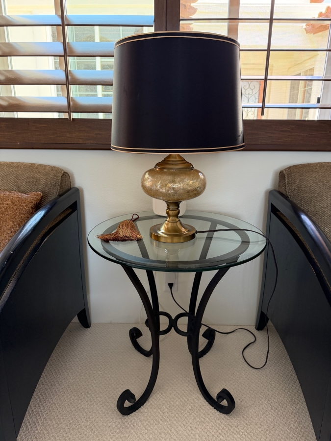 Vintage Hollywood Regency-Style Brass Urn Lamp With Round Wrought Iron and Glass End Table (24'W X 24'H)