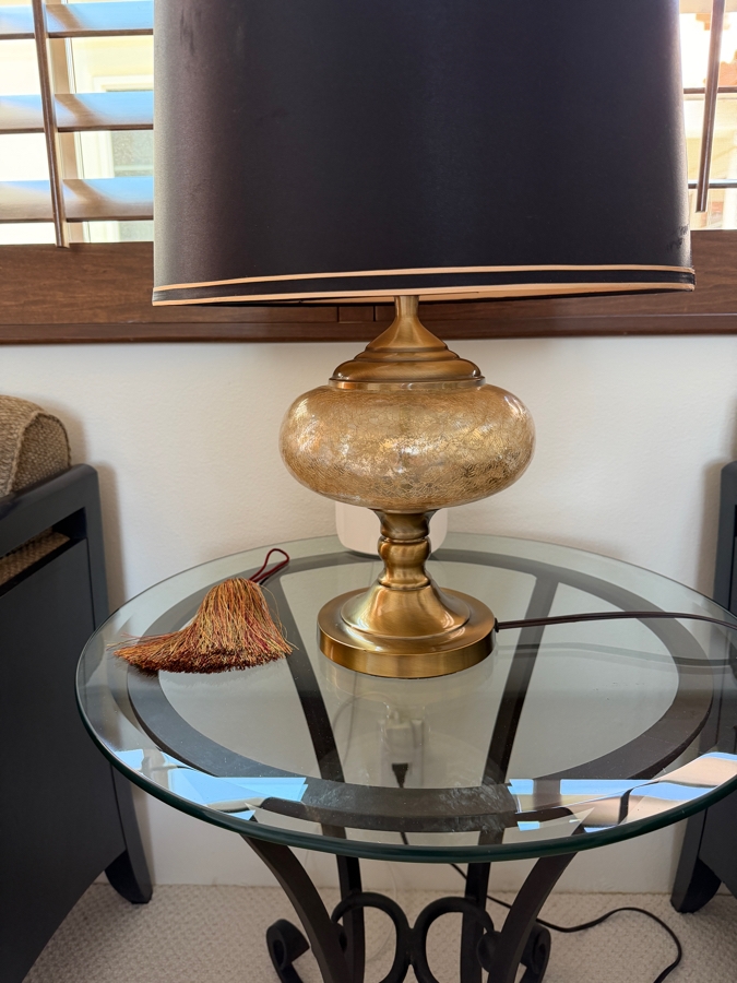 Vintage Hollywood Regency-Style Brass Urn Lamp With Round Wrought Iron and Glass End Table (24'W X 24'H) [Photo 4]