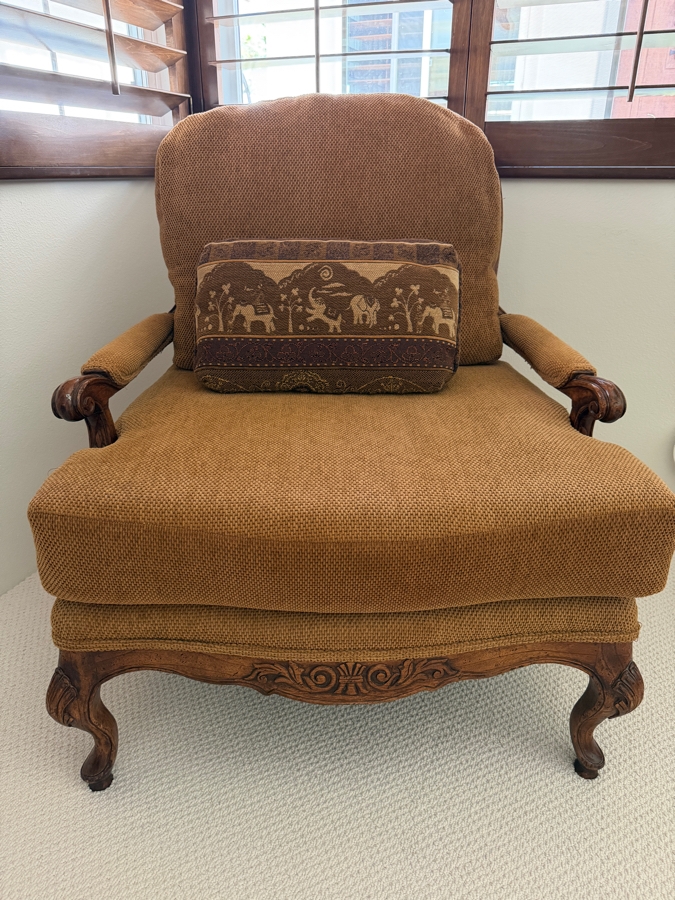 Vintage French Provincial Louis XV Style Armchair With Gold Chenille And Wooden Frame 34'W X 34'D X 42'H [Photo 4]