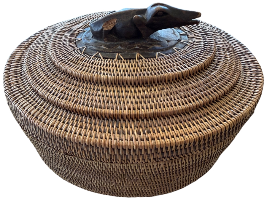 Vintage Indonesian Hand-Woven Rattan Basket With Hand-Carved Wood Lizard Finial 10.5'W X 9'D X 7.5'H