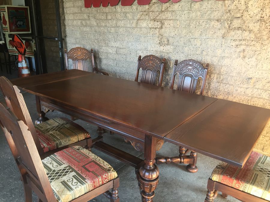 Vintage Bernhardt Furniture Co. Dining Table - Charity Item