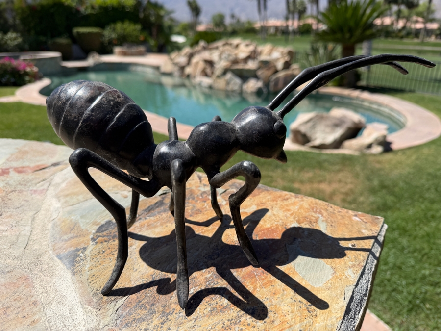 Large Cast Iron Ant Garden Sculpture With Dark Bronze Finish 13'W [Photo 2]
