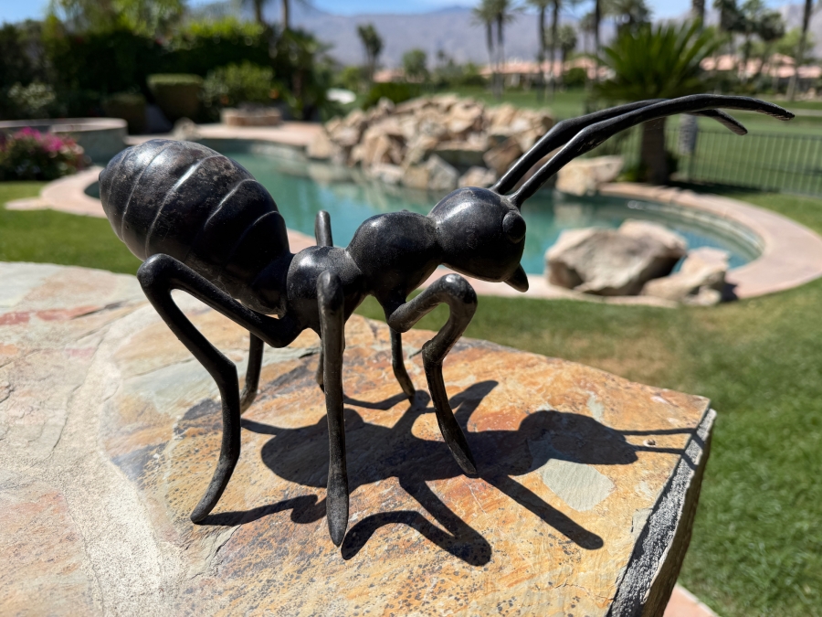 Large Cast Iron Ant Garden Sculpture With Dark Bronze Finish 13'W