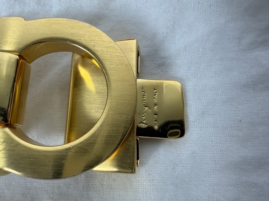 Just Added - New Salvatore Ferragamo Brass Belt Buckle With Box And Dust Jacket (No Leather Belt) [Photo 4]
