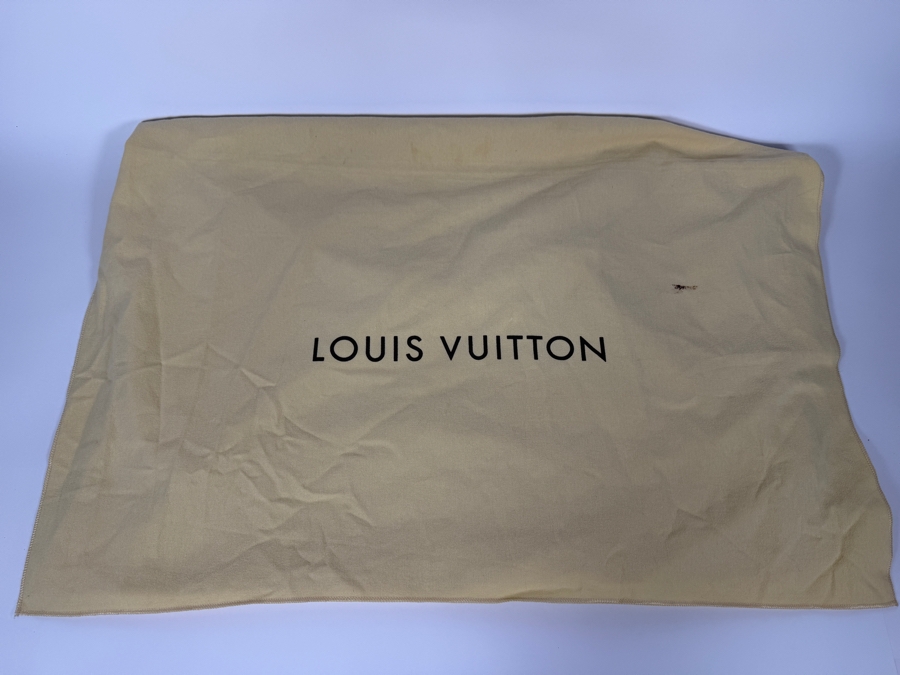 Just Added - New Louis Vuitton Keepall Monogram Canvas Travel Bag 22'W [Photo 13]