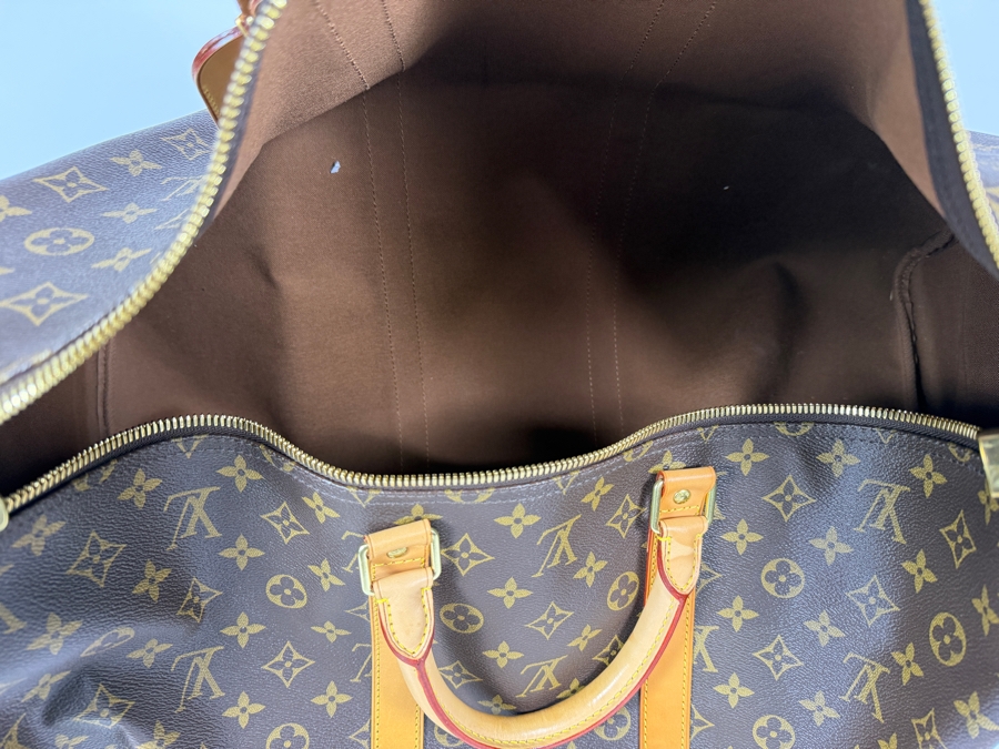 Just Added - New Louis Vuitton Keepall Monogram Canvas Travel Bag 22'W [Photo 14]