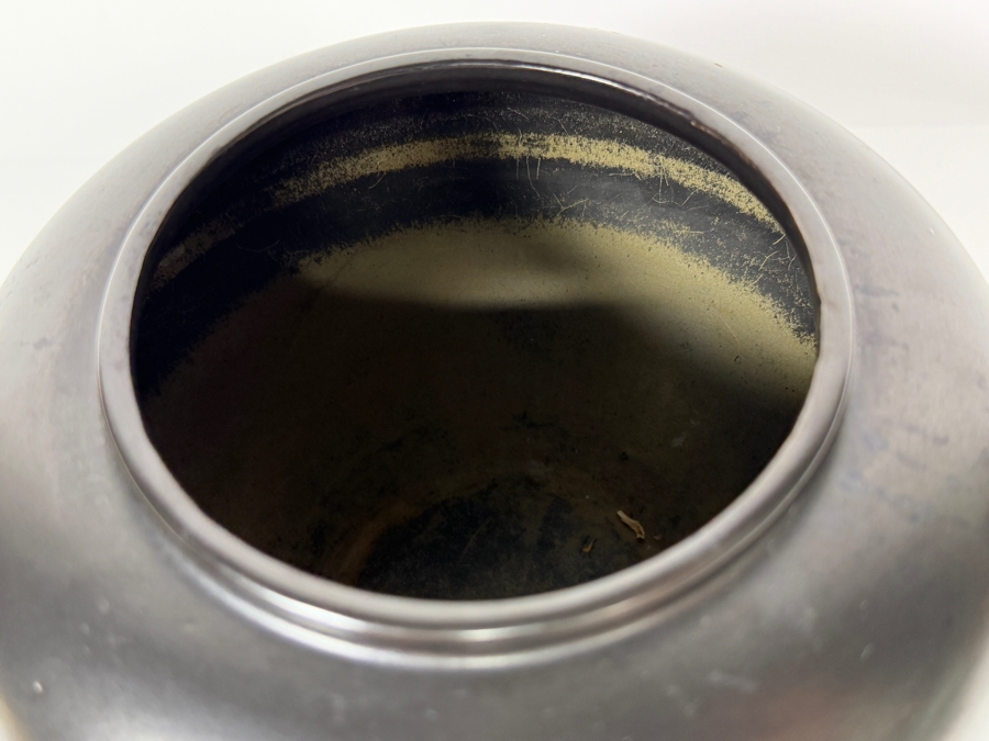 Just Added - Antique Bauer Pottery Blackware Jar Base Featuring An Authentic Impressed 'BAUER' Maker's Mark Produced In Los Angeles 7.5'W X 5.75'H [Photo 3]
