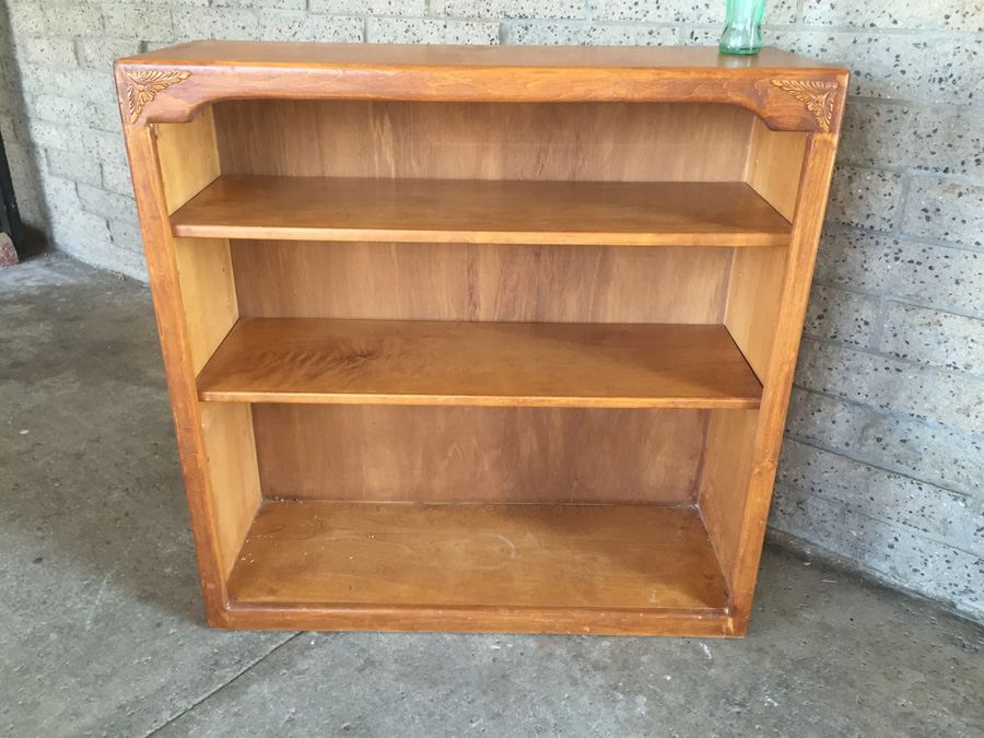 Small Wooden Bookshelf [Photo 5]