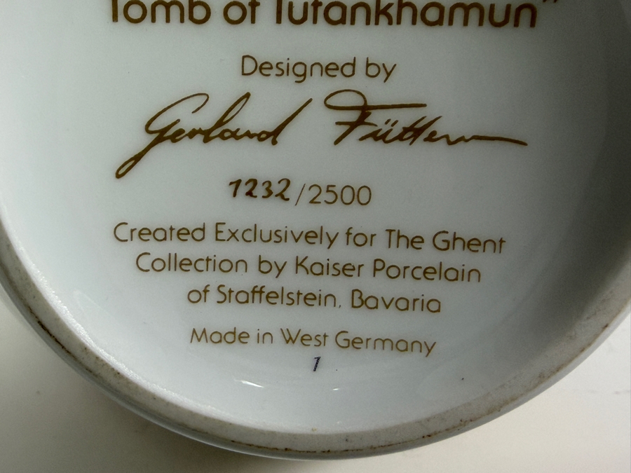 Just Added - Kaiser Porcelain 'Scenes From The Tomb Of Tutankhamun' Limited Edition 1232/2500 Vase Designed By Gerhard Fuetterer For The Ghent Collection, Made In West Germany 10.5'H [Photo 12]