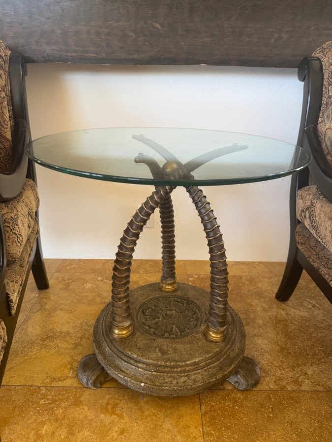 Thomasville Furniture Ernest Hemingway Masai Collectors Accent Chairside Table 26'W X 26'H [Photo 2]