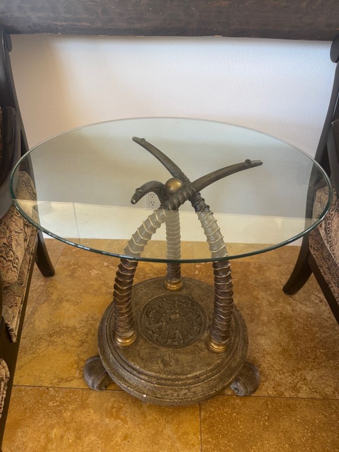 Thomasville Furniture Ernest Hemingway Masai Collectors Accent Chairside Table 26'W X 26'H [Photo 3]